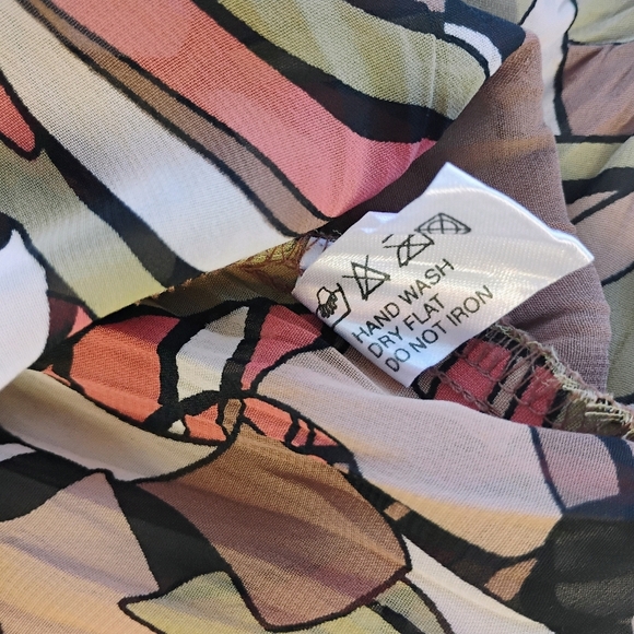 Bellisimo Sheer Abstract Geometric Button Down Top Ruffle Artsy Plus Size 3X - Picture 8 of 15